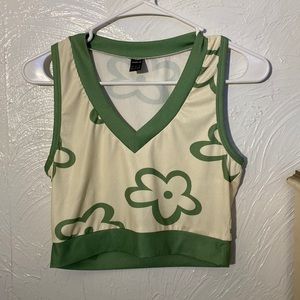 Shein V neck tank top size M